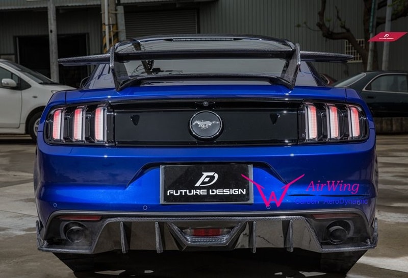 Mustang - HP-GT style Carbon Trunk Spoiler 02